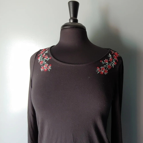 American Eagle Soft & Sexy Long Sleeve - Picture 2 of 6